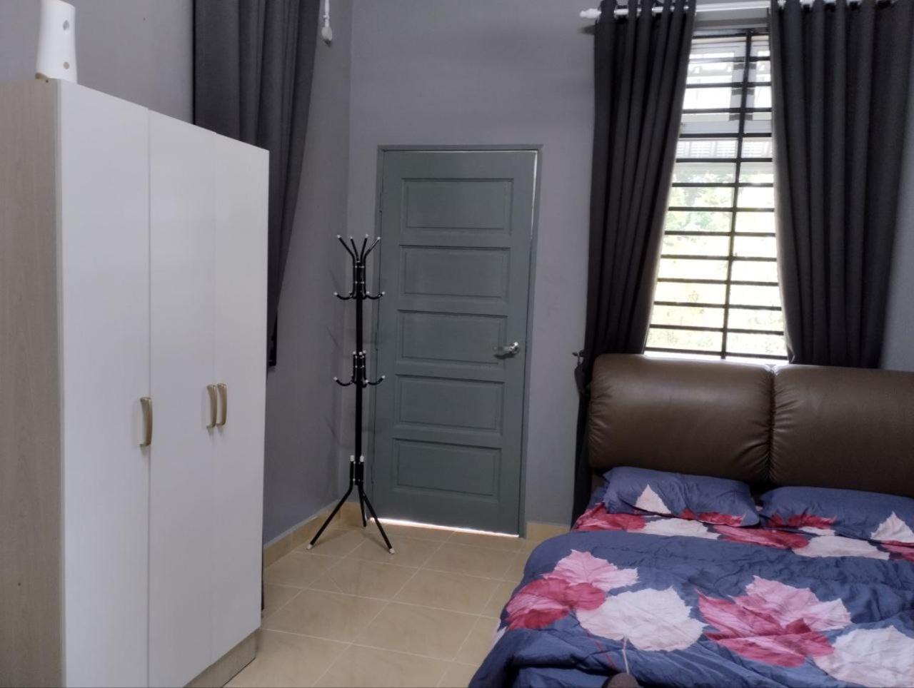 Sh Homestay Kota Bharu Bagian luar foto