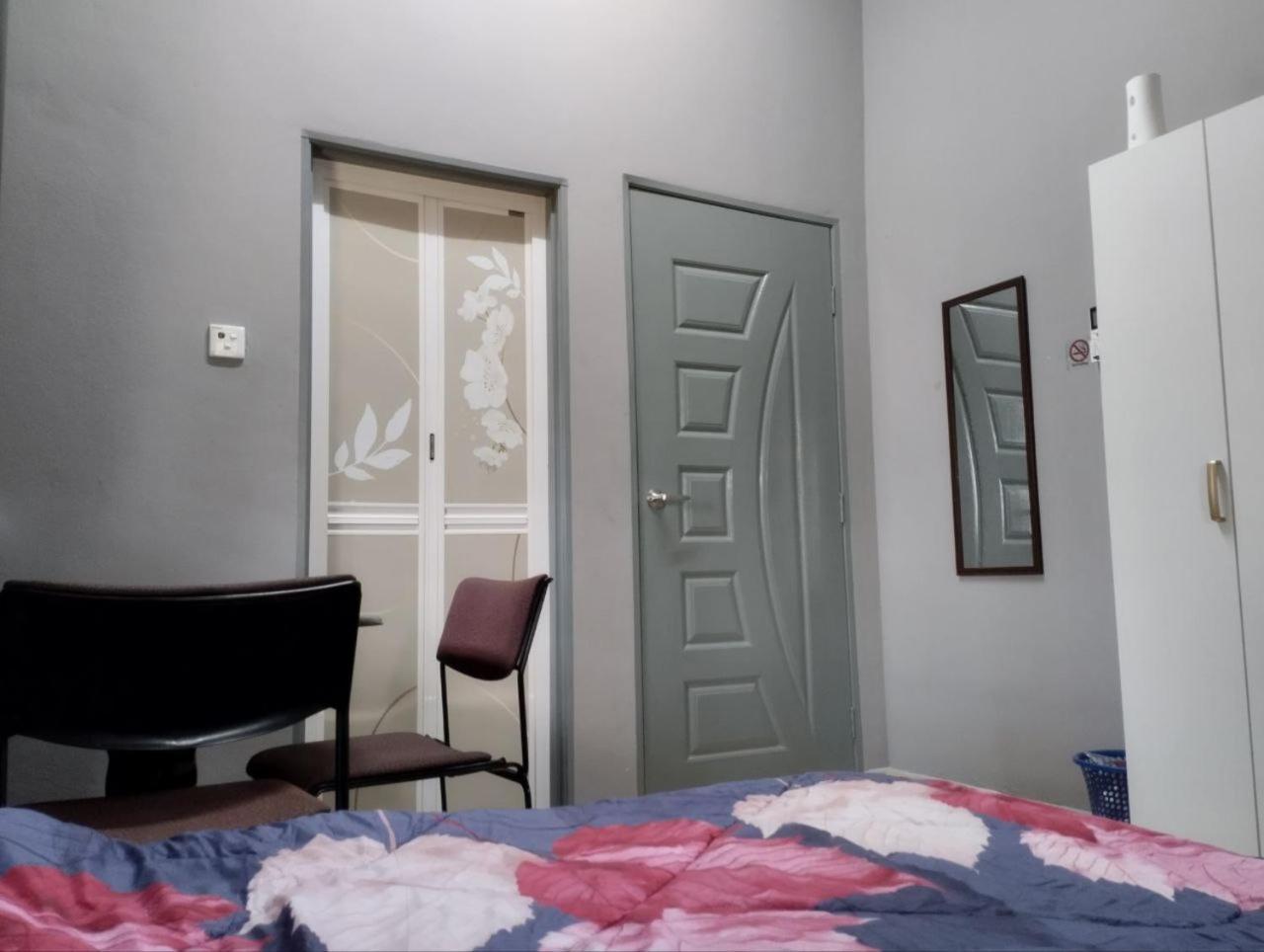 Sh Homestay Kota Bharu Bagian luar foto